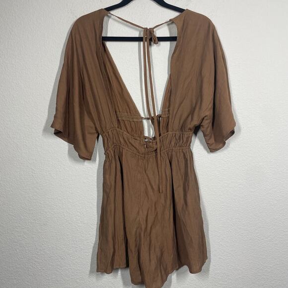 Solai Size Small Drawstring Waist Tie Back Romper Brown Cut Out Short Sleeves - Picture 9 of 11
